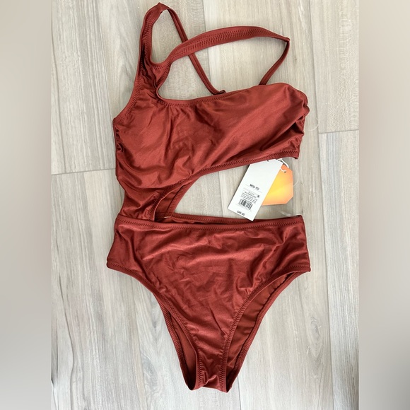 Fe Noel Asymmetrical Bronze Swimsuit, Sz M, New w Tags - Picture 2 of 5